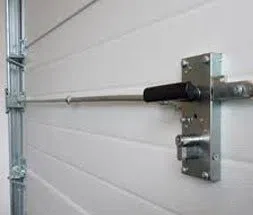 Tampa Elite Locksmith Tampa, FL 813-280-3426 Tampa Elite Locksmith Tampa, FL 813-280-3426 - 17a-Garage-Door-Locks